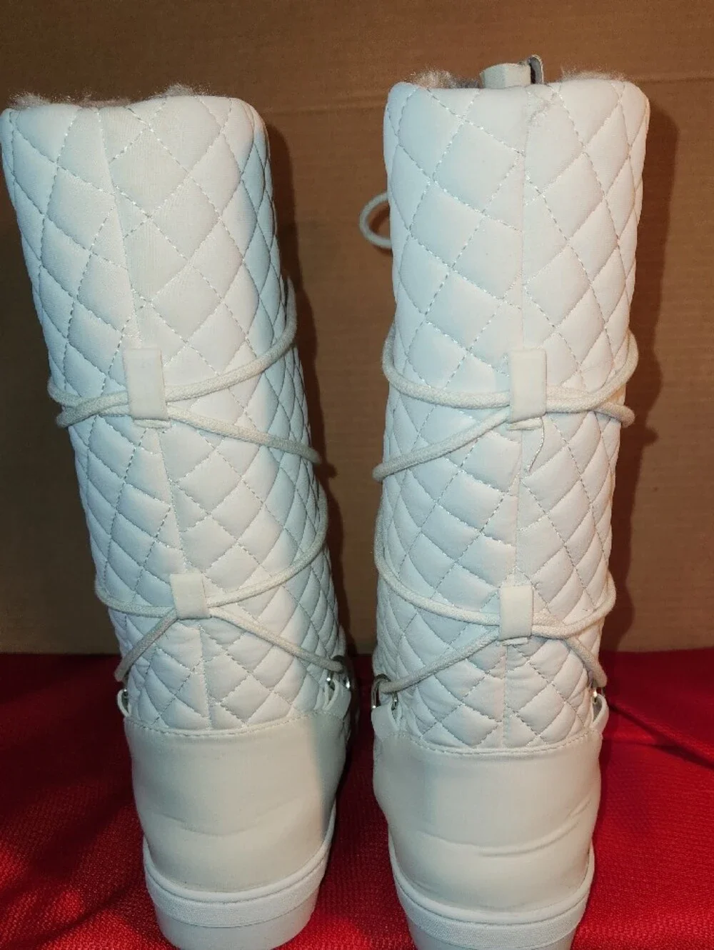 JustFab Quilted White Lace-Up Winter Boots